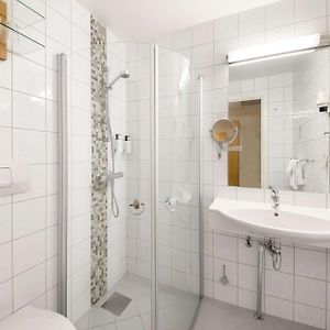 Habitación Estándar con 2 Camas Individuales